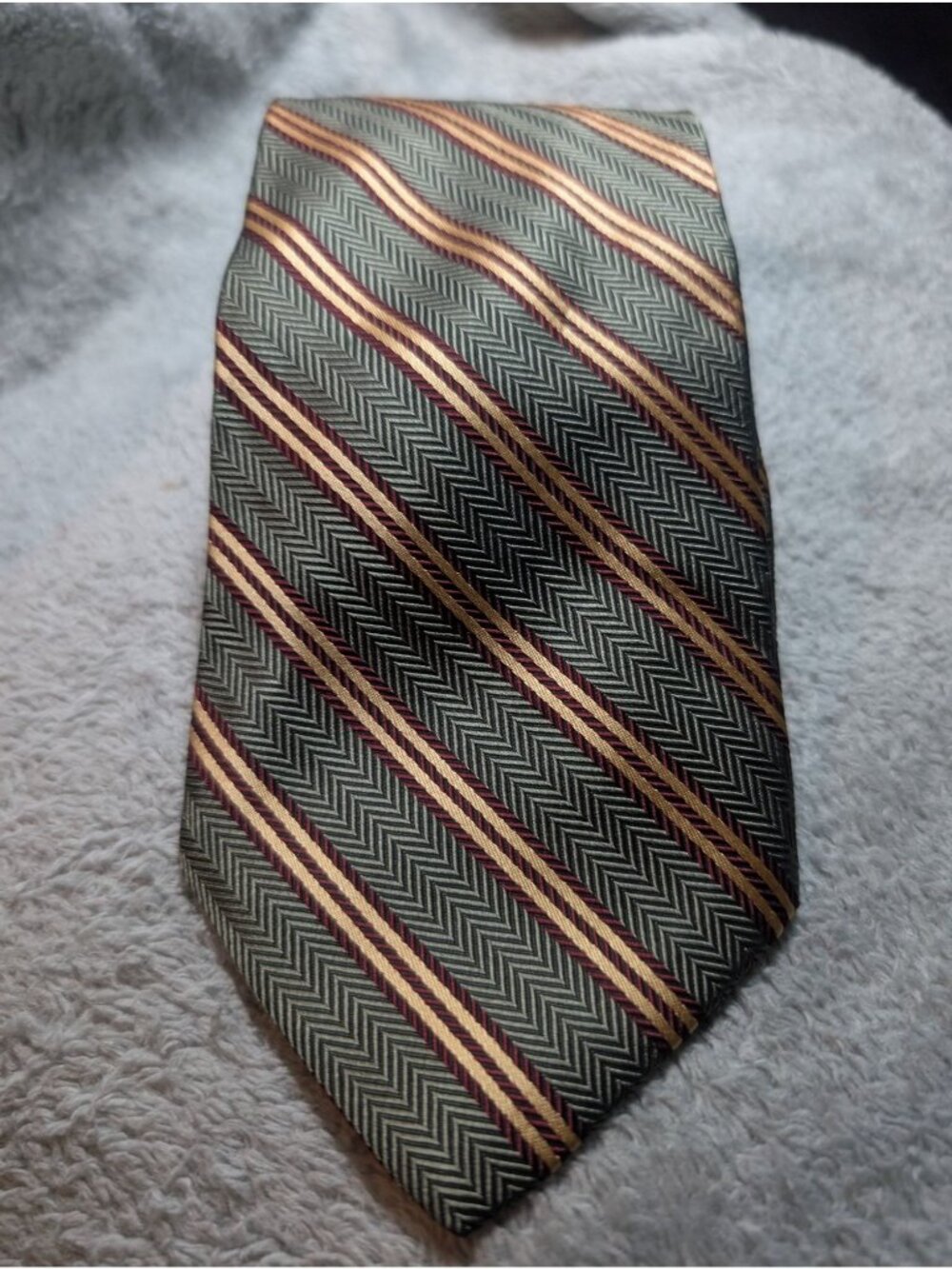 Brooks Brothers Makers All Silk Green Herringbone Tie With Red & Gold Stripes Ma